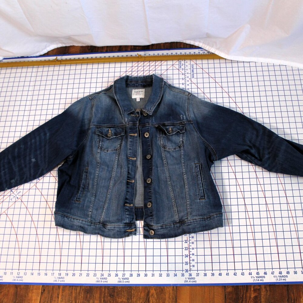 Torrid First At Fit Distressed Denim Jean Jacket 4 (4X)